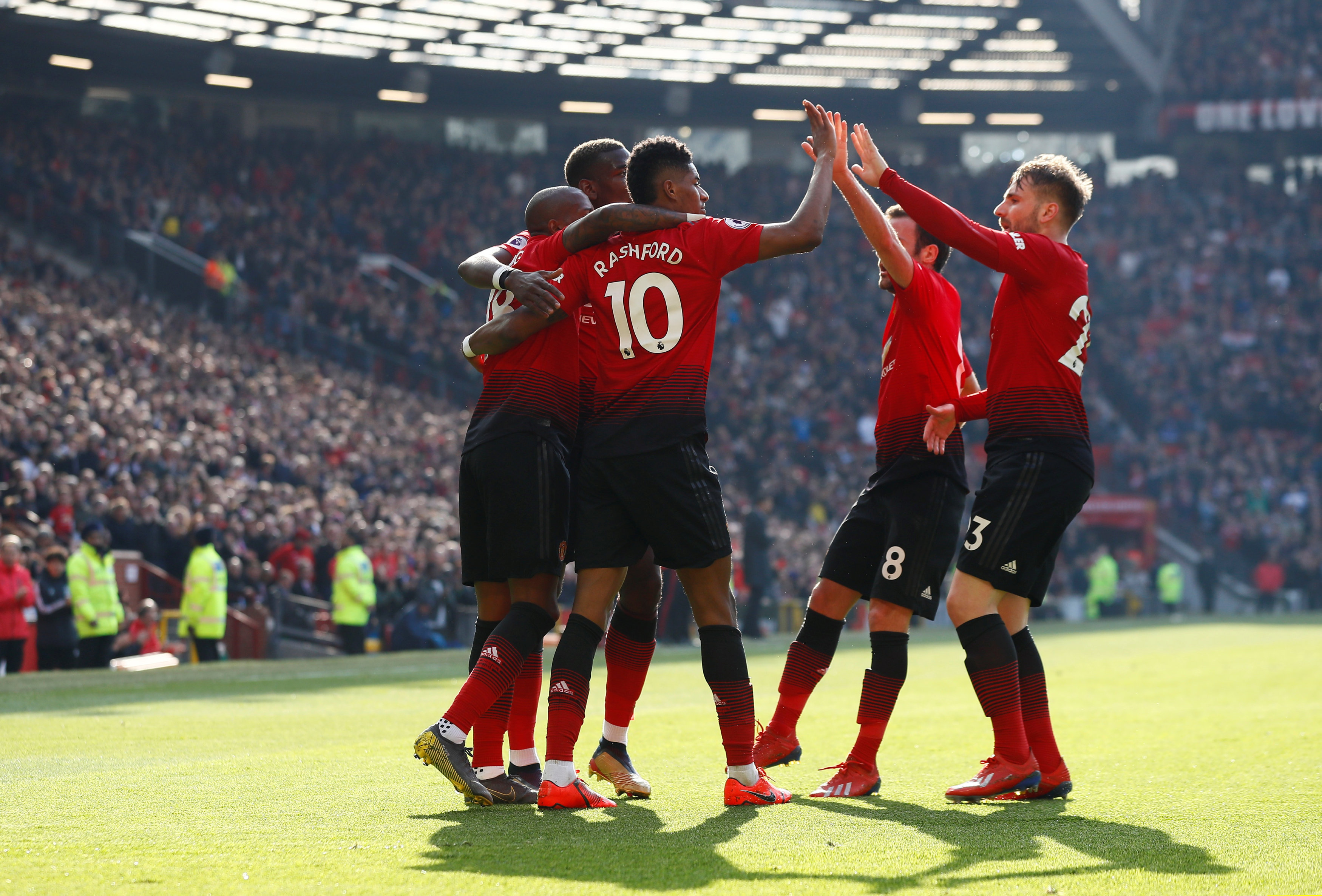 球迷们期待 球迷们期待